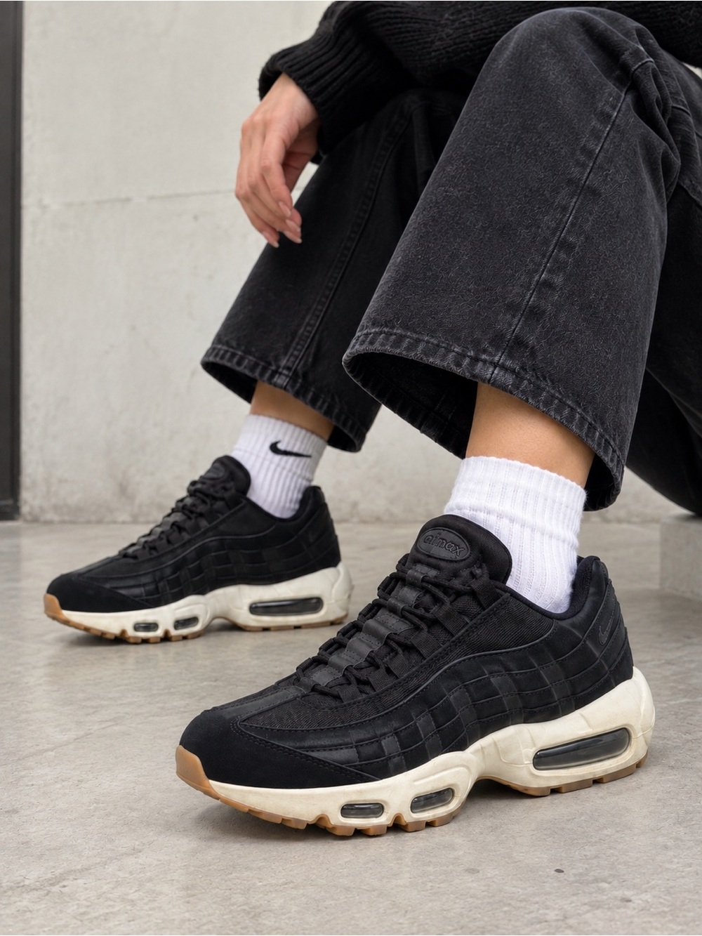 Nike Air Max 95 Black Gum Sneakers Size 7 US 38 EU